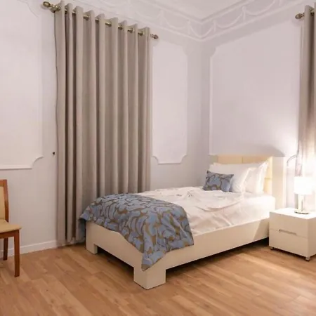 Ferdinand Modern In Tirana's Center * Tirana