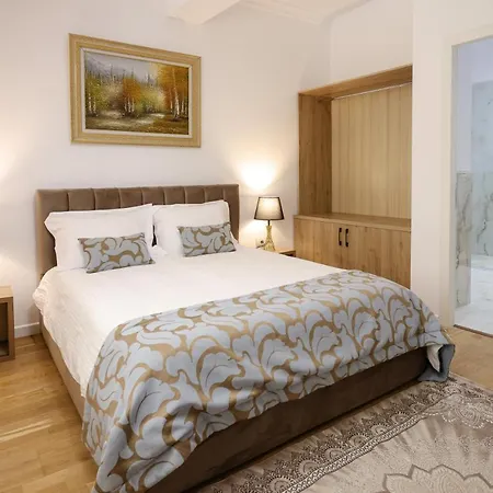 Ferdinand Modern In Tirana's Center Hotel