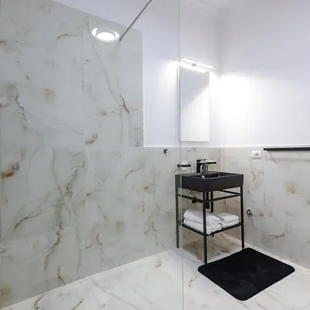 Hotel Ferdinand Modern In Tirana's Center Tirana